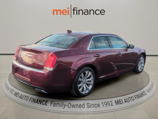 2017 Chrysler 300