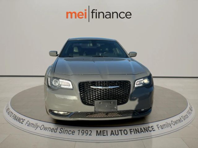 2017 Chrysler 300